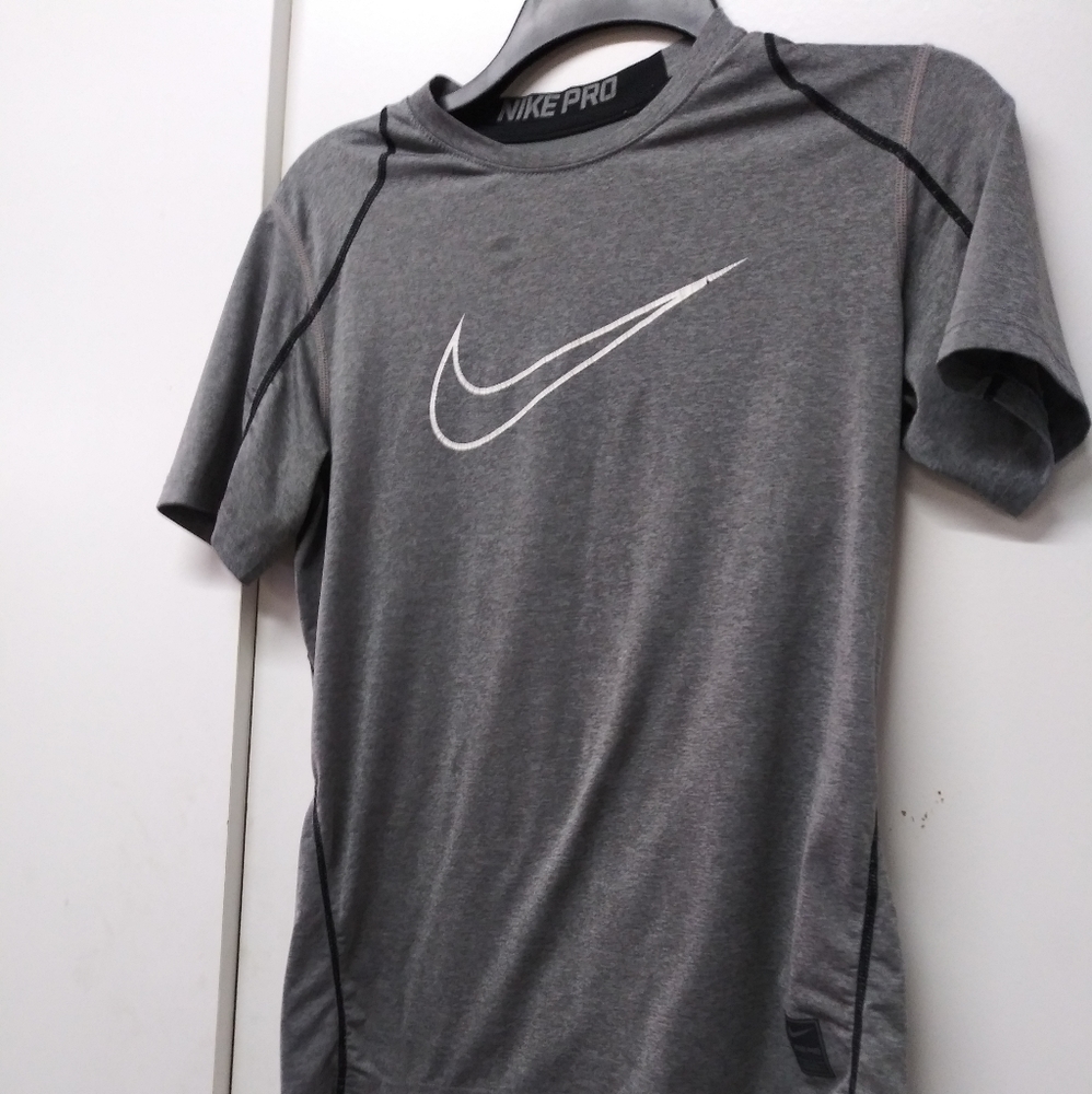 Nike tee & dunlop shorts
